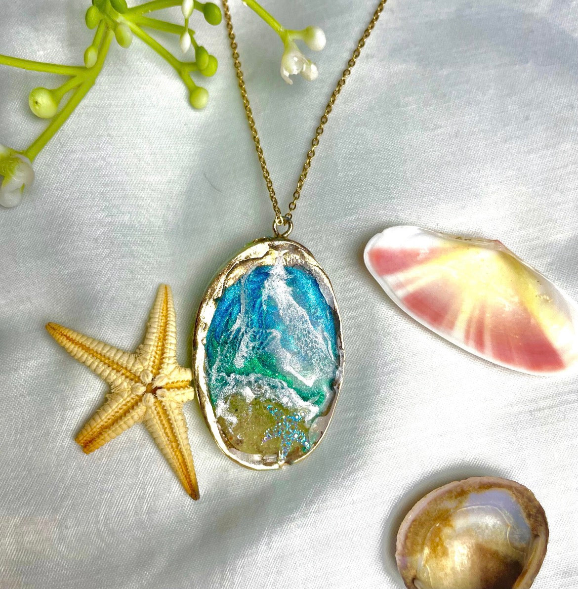 Call of the Sea Shell Necklace