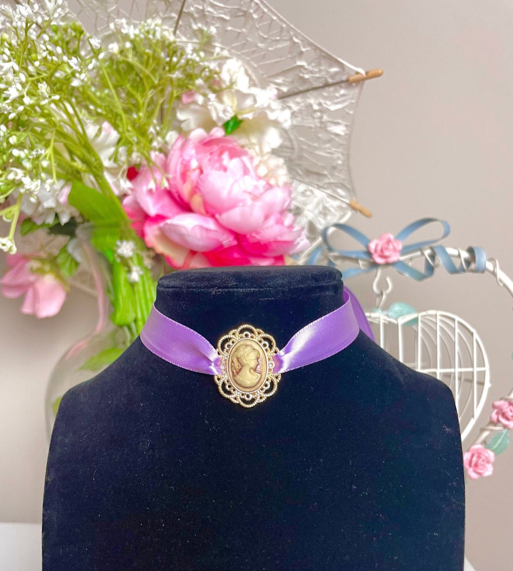 Lady Antoinette Choker Necklace